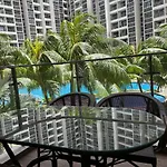 Pool View By The Beach 6-8Pax 3B3B Cozy Staycation