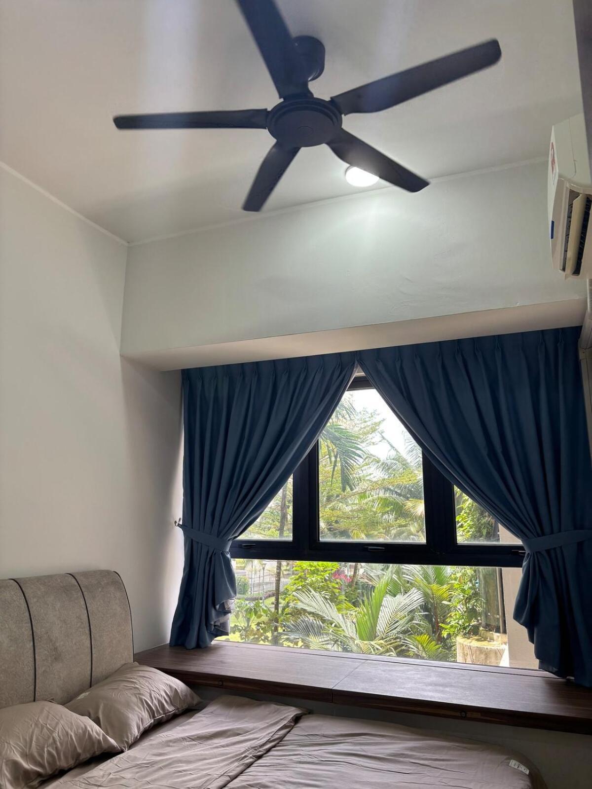 Pool View By The 6-8pax 3b3b Cozy Staycation * Johor Bahru
