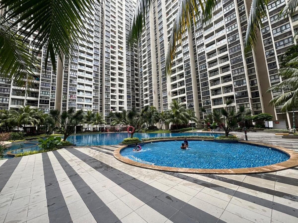 Pool View By The 6-8pax 3b3b Cozy Staycation Pangsapuri